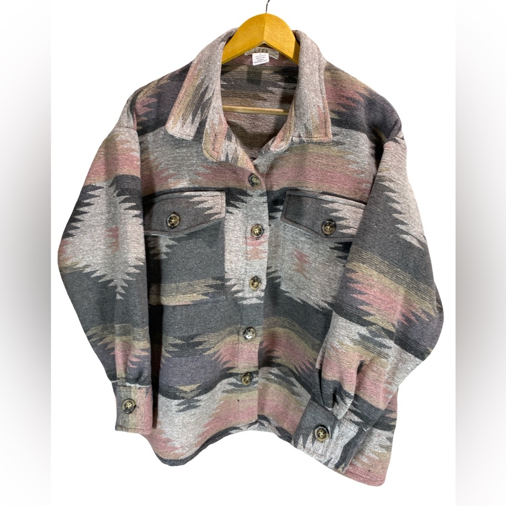 L.I.F.E Southwestern Shacket Medium NWT Western‎ Boho Jacket
